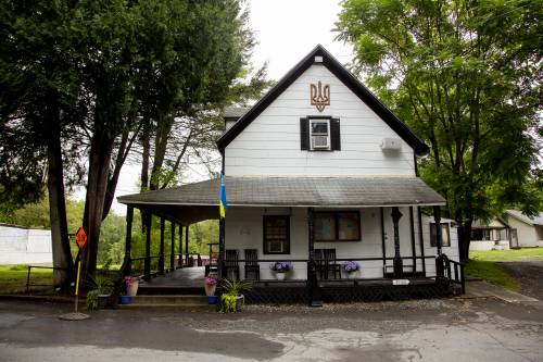 img_7943-min.jpg img_7943-min.jpg